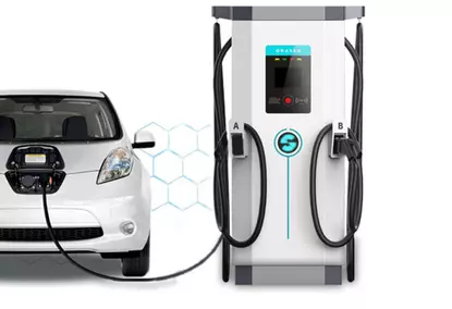 Зарядная станция для электромобилей с разъемами CCS2 и GB/T постоянного тока 90 кВт Зарядная станция для электромобилей с разъемами CCS2 и GB/T постоянного тока 90 кВт